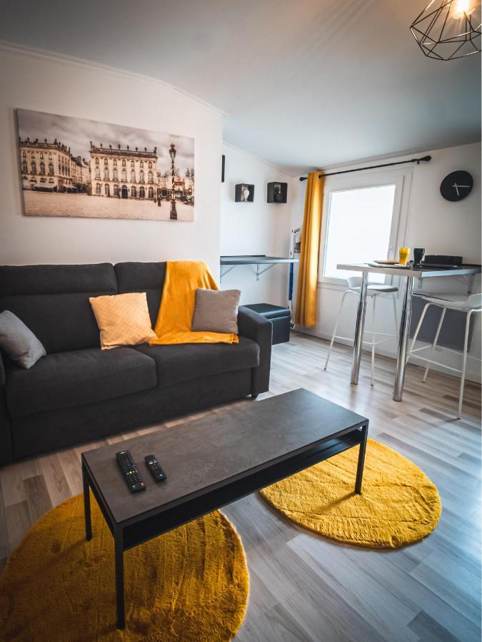 Le P'Tit Jeanne D'Arc Logements Insolites Nancy Bagian luar foto